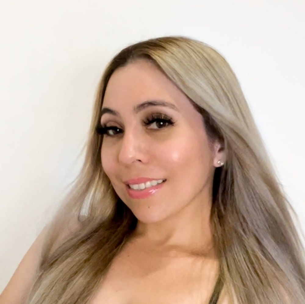 Meet your Posher, Mayra